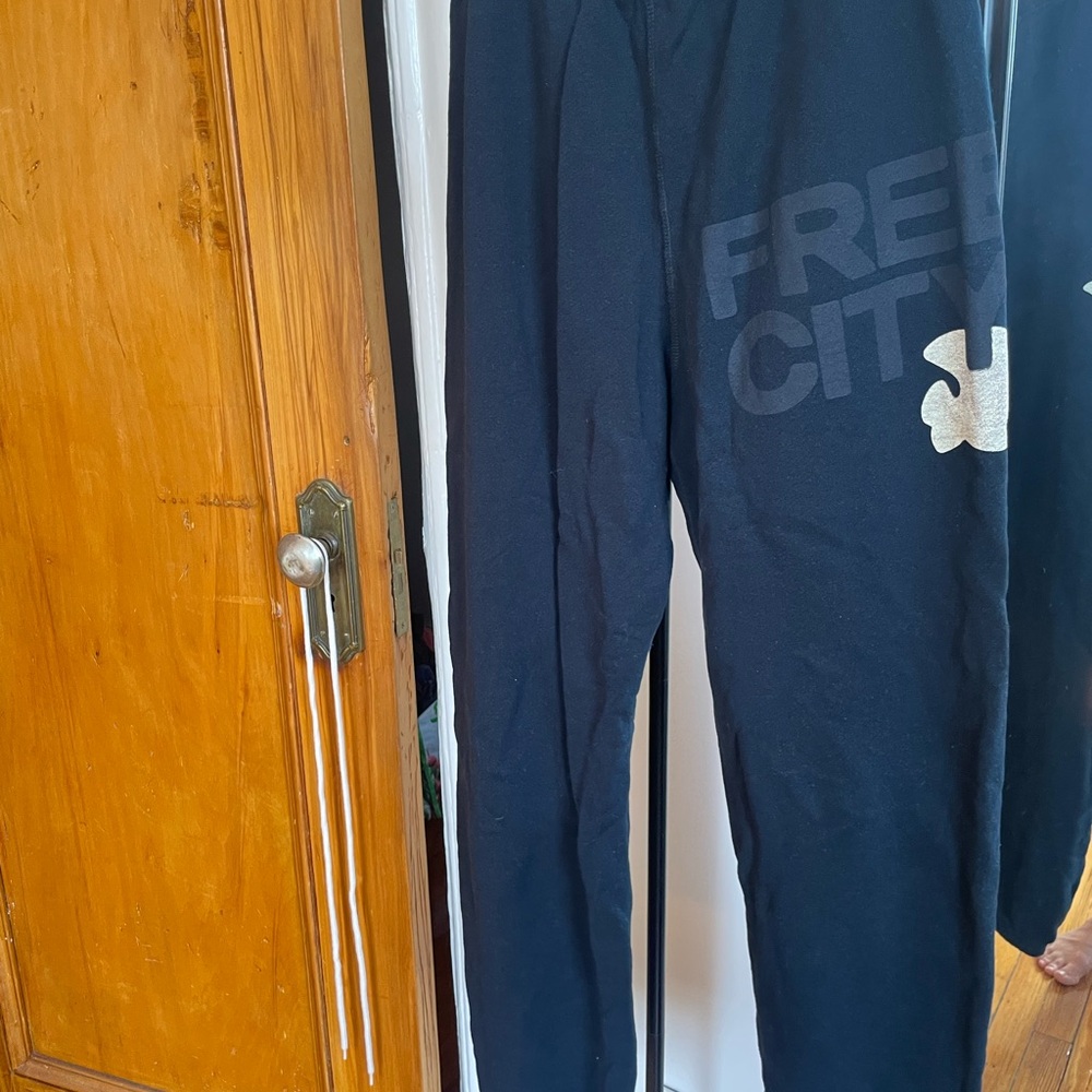 Freecity sweats